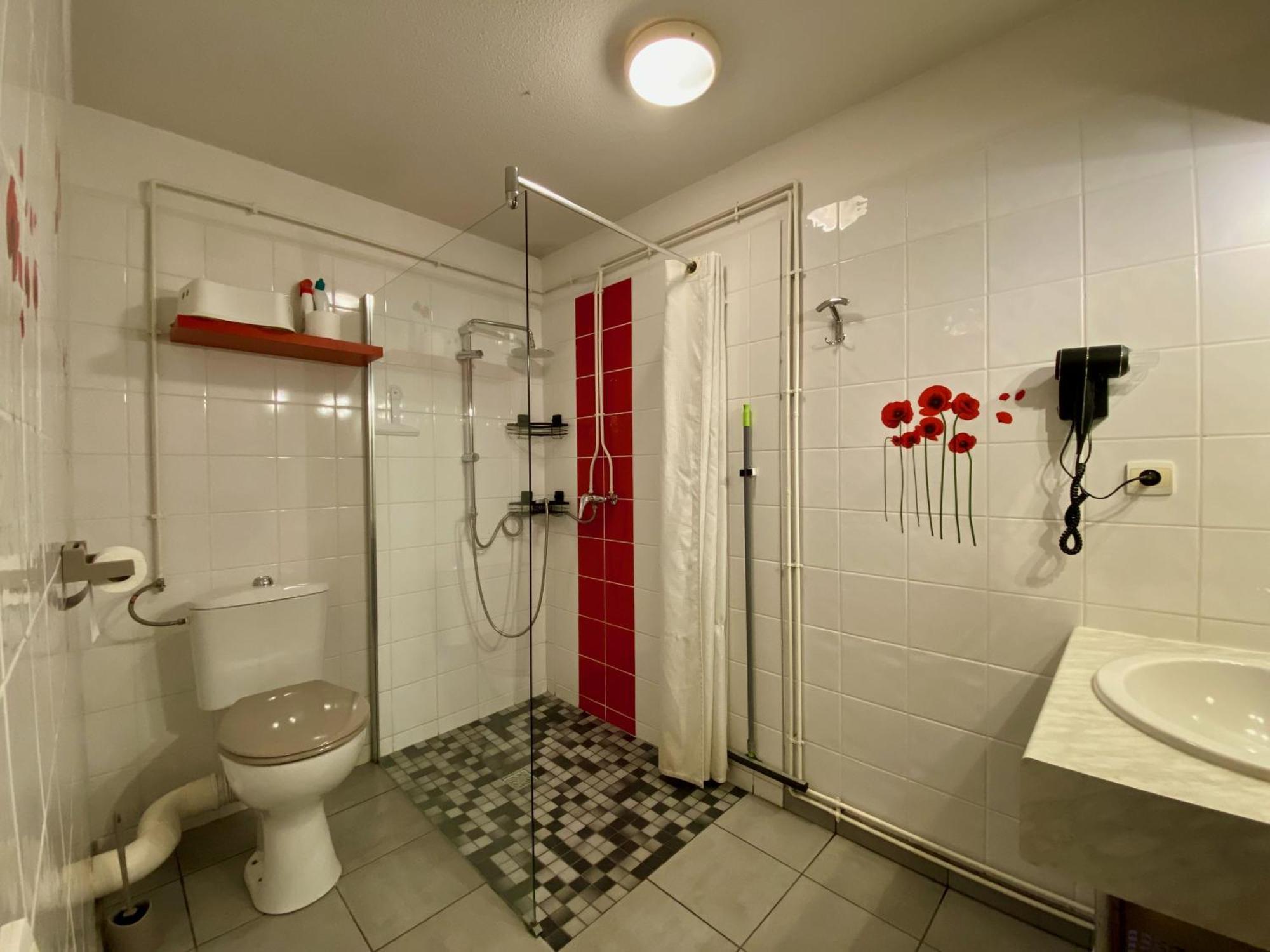 Charmant Logement De Plein Pied Avec Piscine 2* Loudenvielle Dış mekan fotoğraf
